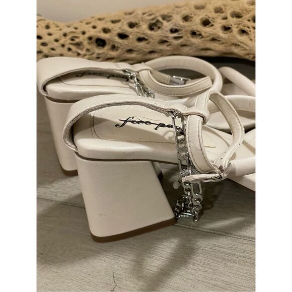 New Free  People Parker Chain Heels Size 37 - Picture 5 of 8
